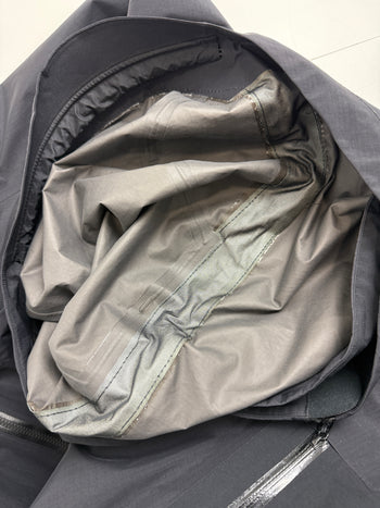 Arc'teryx Beta LT Hybrid Men's Black (USED)