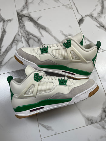 Air Jordan 4 Retro SB Pine Green (USED)