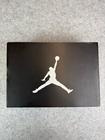 Air Jordan 11 Retro Low Infrared (USED)