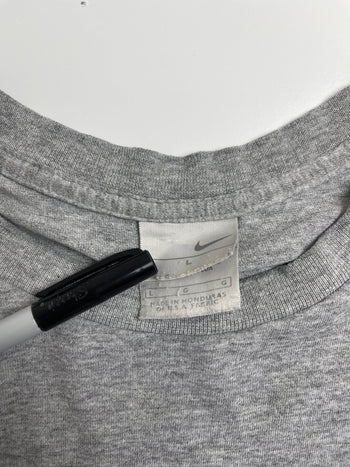 (L) Vintage 2000s Nike Town Honolulu Tee Grey