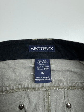 Vintage Arc'teryx Canvas Shorts Taupe