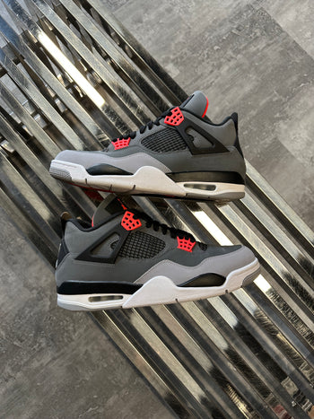 Air Jordan 4 Retro Infrared (USED)