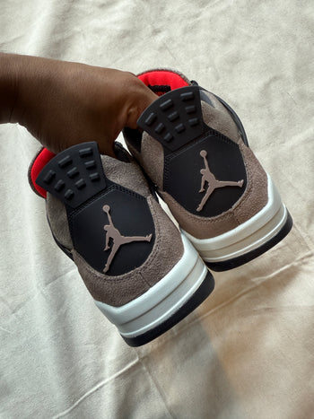 Air Jordan 4 Retro Taupe Haze (USED)
