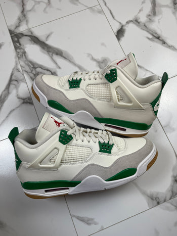 Air Jordan 4 Retro SB Pine Green (USED)