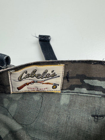 (31) Vintage Cabelas Camo Pants