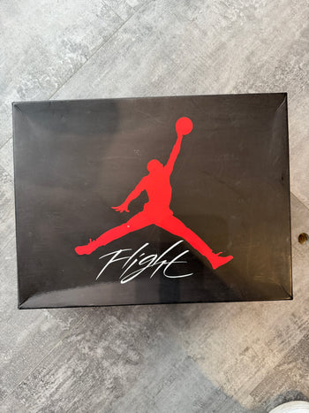 Air Jordan 4 Retro Bred 2019 (USED)
