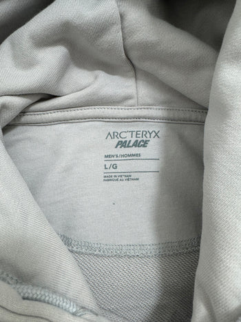 Palace x Arc'teryx Hoodie Grey (USED)