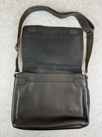 Louis Vuitton Taiga Messenger Bag Black