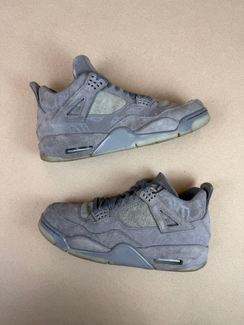 Air Jordan 4 Retro Kaws Grey (USED)