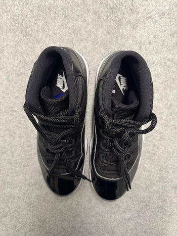 Air Jordan 11 Retro Space Jam 2016 (USED)