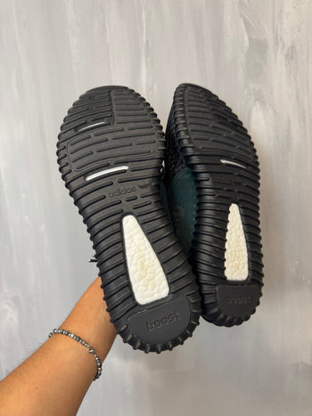 Adidas Yeezy 350 Pirate Black (USED)