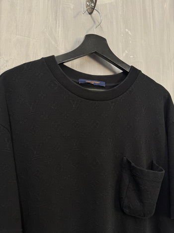 Louis Vuitton Signature 3D Pocket Monogram Tee Black