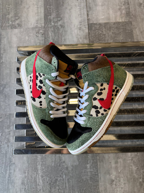 Nike SB Dunk High Dog Walker (USED) | Vintage Clothing Store Canada