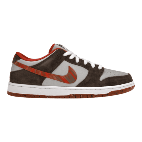 Nike SB Dunk Low Crushed D.C. | Vintage Clothing Store Canada
