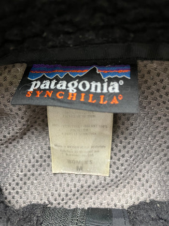 (M) Vintage Women’s Patagonia Synchilla Fleece Black
