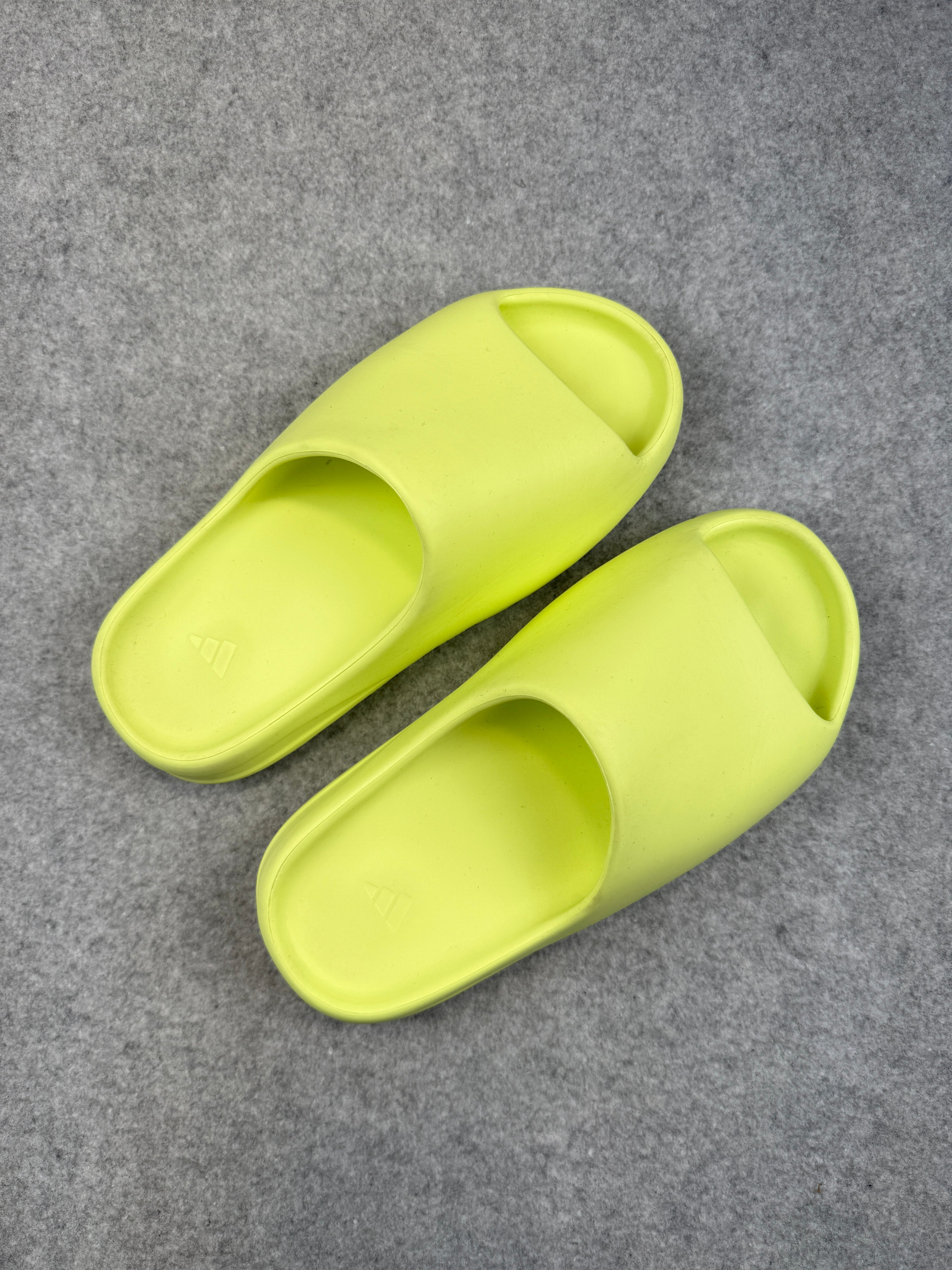 Adidas Yeezy Slide Glow Green (USED)