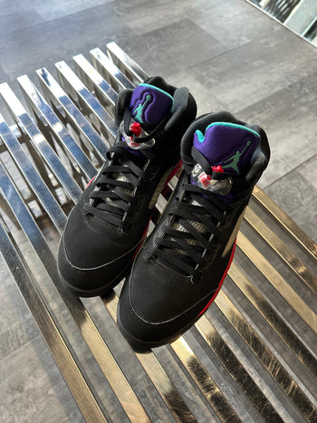 Air Jordan 5 Retro Top 3 (USED)