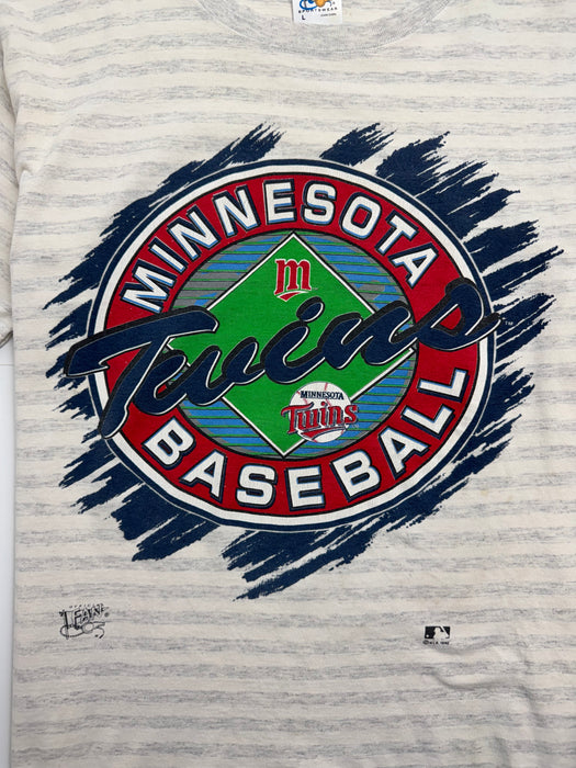 Vintage '92 Minnesota Twins Baseball Tee White | Vitnage Clothing Store Canada