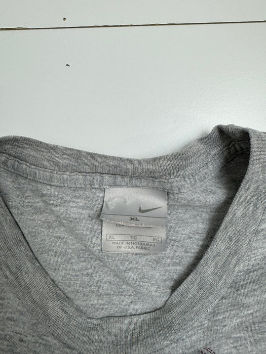 (XL) Vintage Nike Mid Swoosh Tee Grey | Vitnage Clothing Store Canada