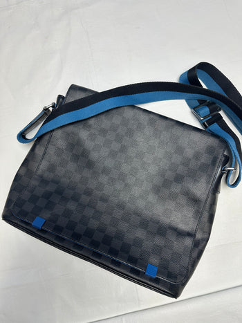 Louis Vuitton Damier Graphite District NM Messenger Black/Blue