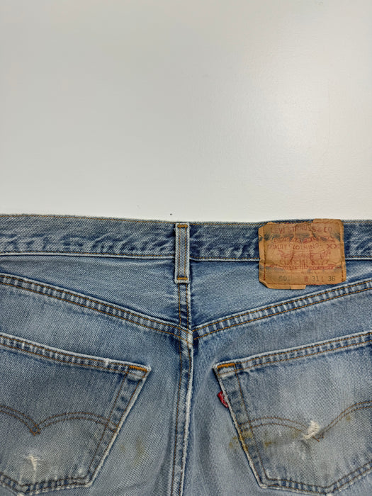 (31) Vintage Levis 501 Denim Pants | Vitnage Clothing Store Canada