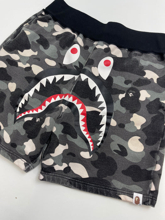 BAPE Shark Camo Sweat Shorts Black (USED) | Vitnage Clothing Store Canada