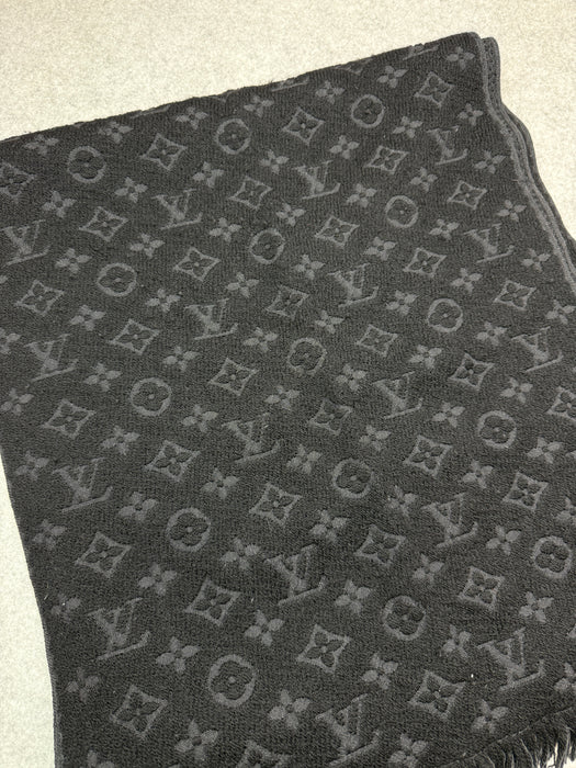 Louis Vuitton Wool Monogram Scarf Black | Vitnage Clothing Store Canada