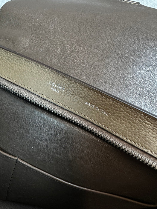 Celine Trapeze Leather Handbag | Vitnage Clothing Store Canada
