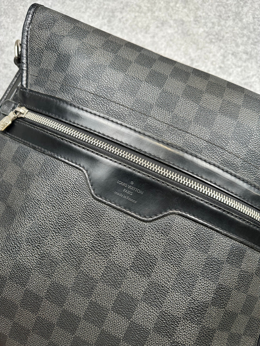 Louis Vuitton Damier Graphite Messenger Bag Black