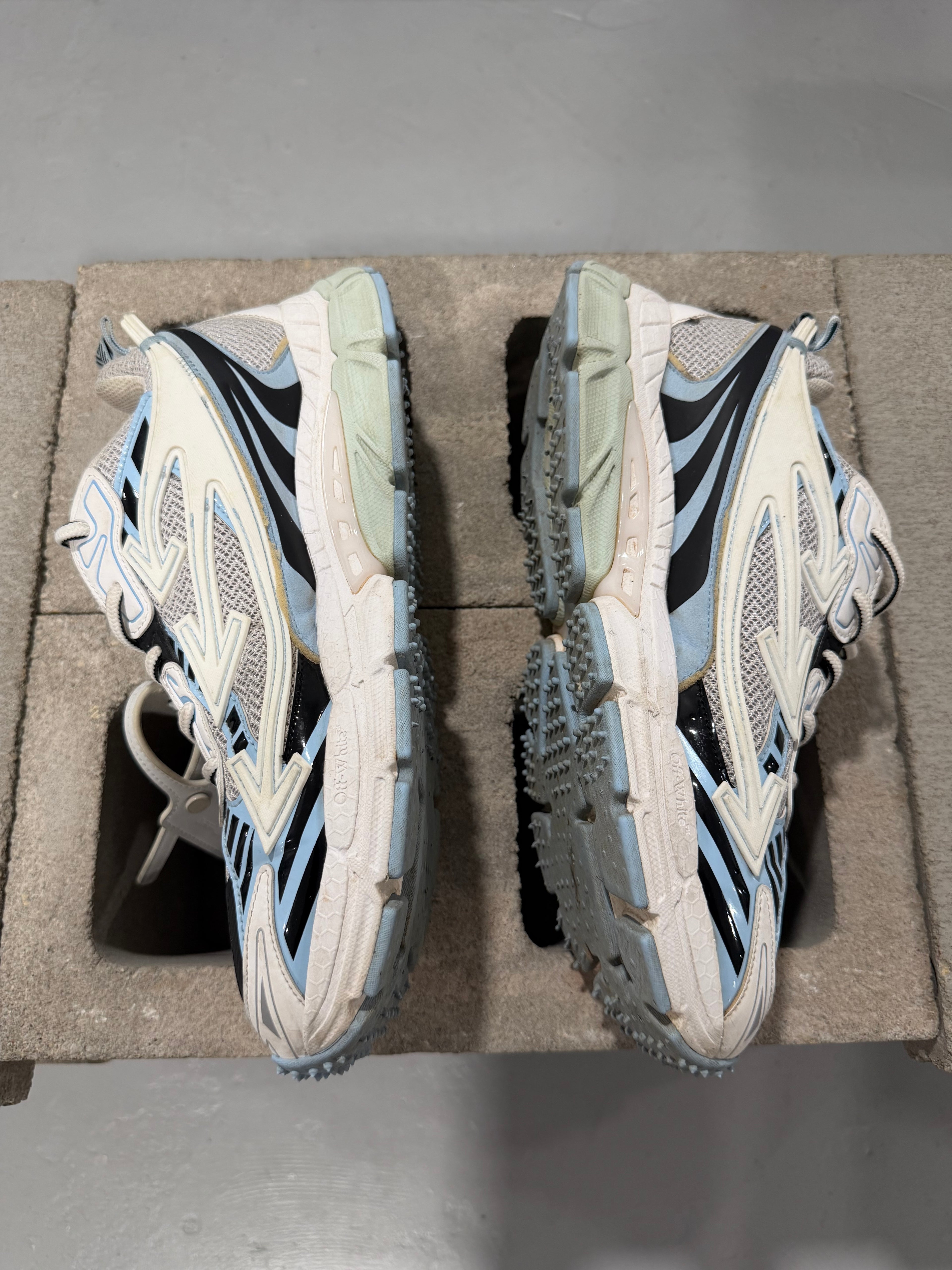 Off White Be Right Back Sneakers White/Light Blue (USED)