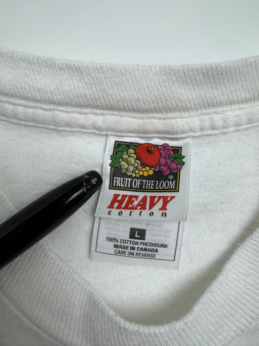 Vintage 90s Winnie The Pooh Queen's University Tee White | Vitnage Clothing Store Canada