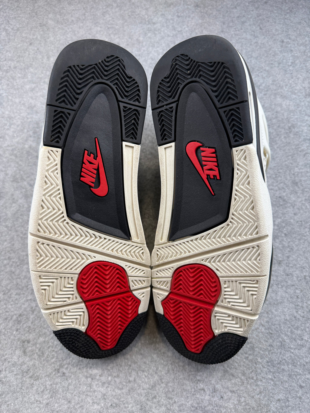 Air Jordan 4 Retro Flight Club (USED)