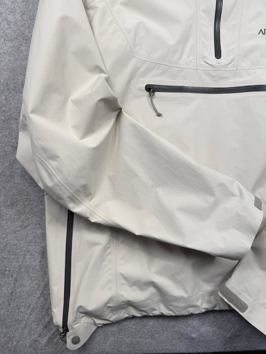 Arc'teryx Alpha SL Anorak Pullover Shell Cream (USED) | Vitnage Clothing Store Canada