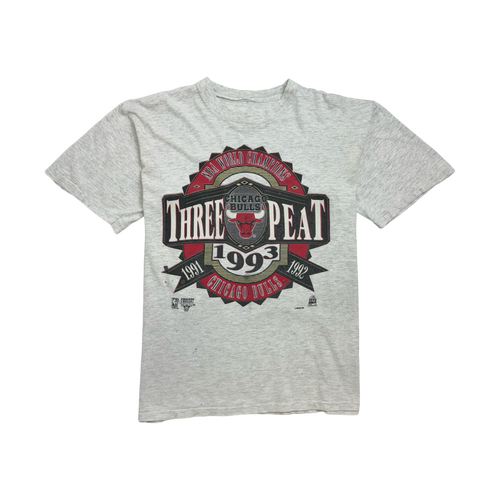 (L) Vintage '93 3-Peat Chicago Bulls Championship Tee Grey | Vintage Clothing Store Canada