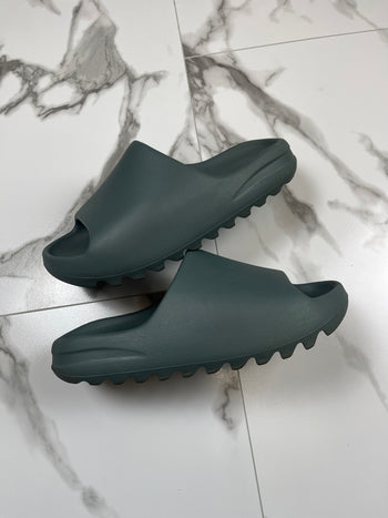 Adidas Yeezy Slide Slate Marine (USED)