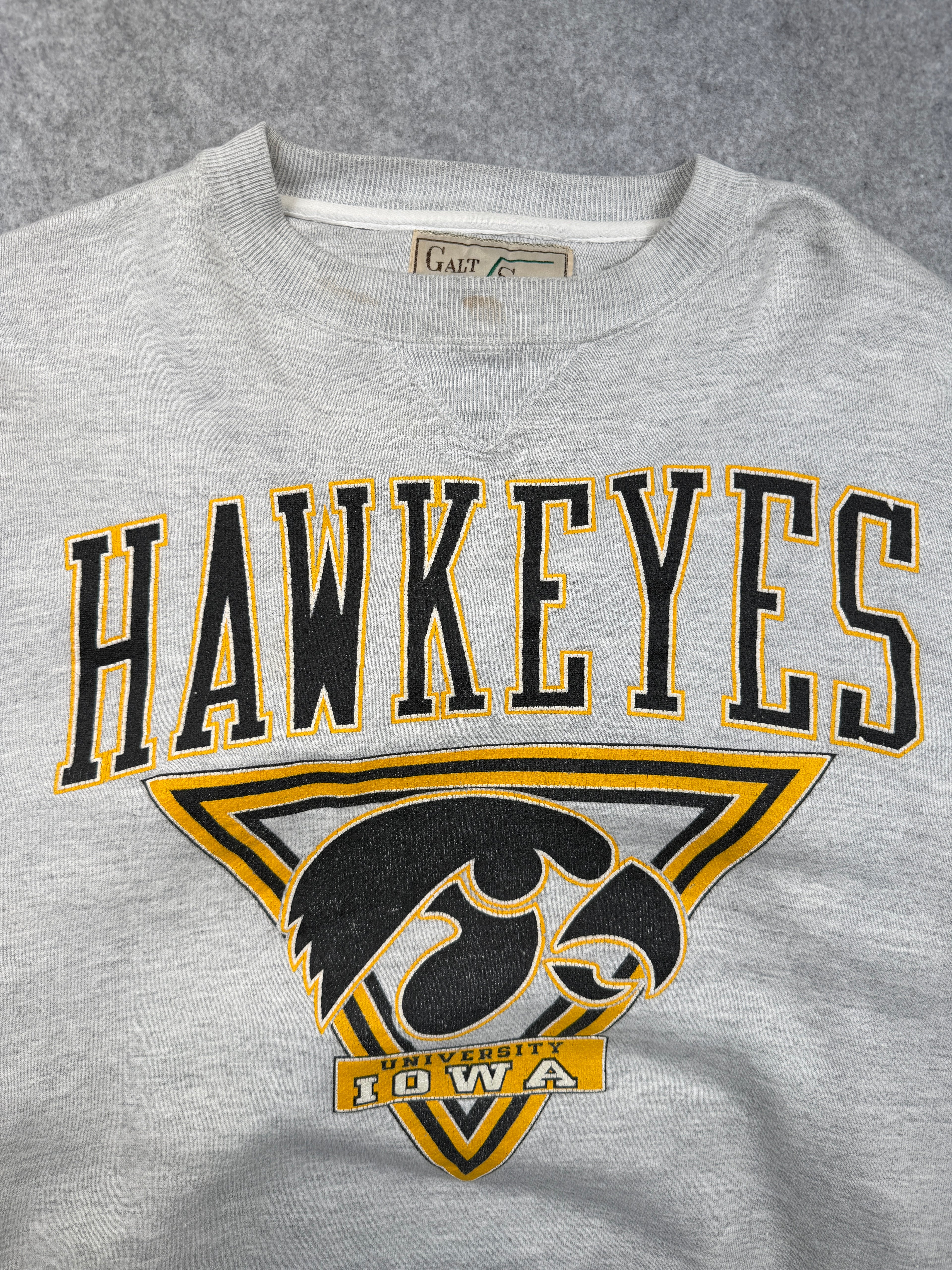 Vintage University of Iowa Hawkeyes Sweatshirt Grey