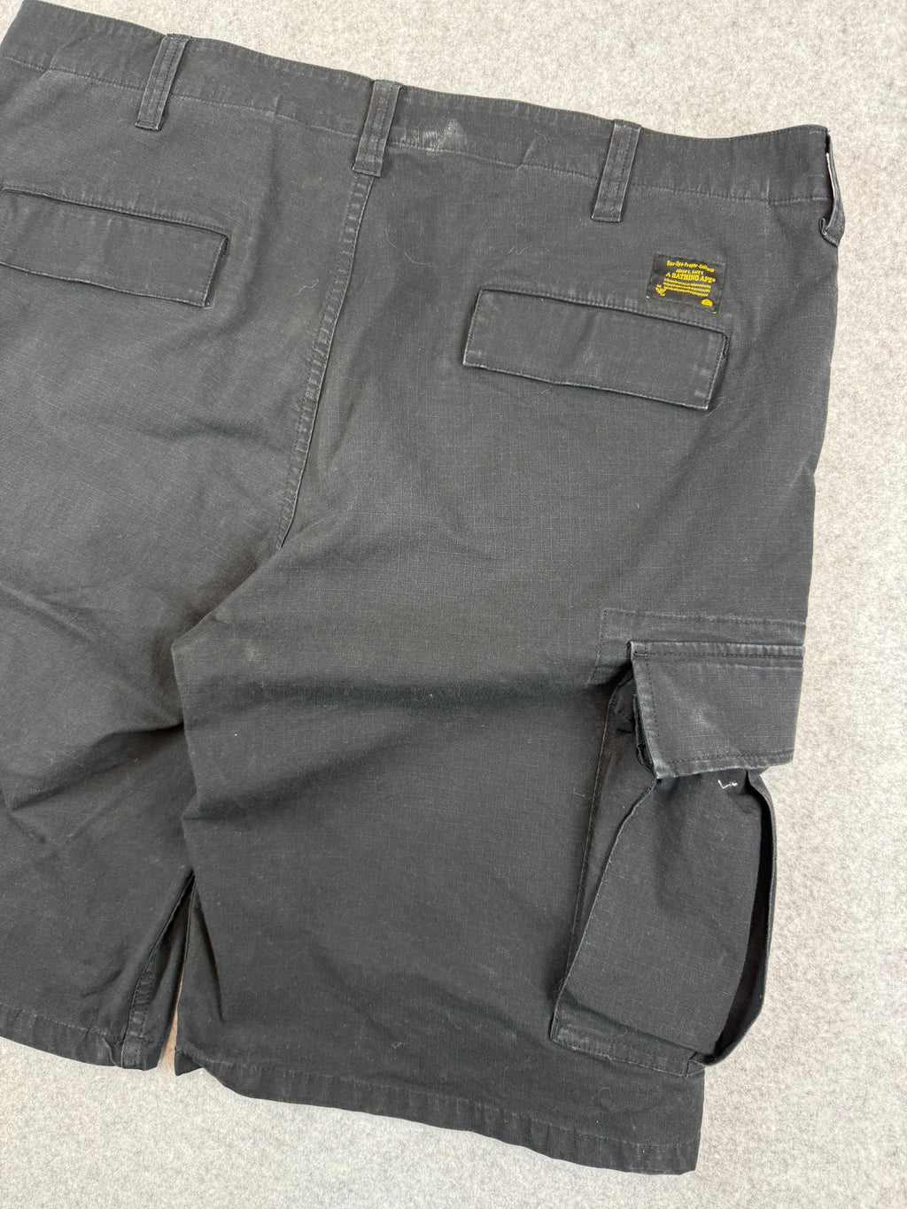 BAPE 6 Pocket Shorts Black (USED)