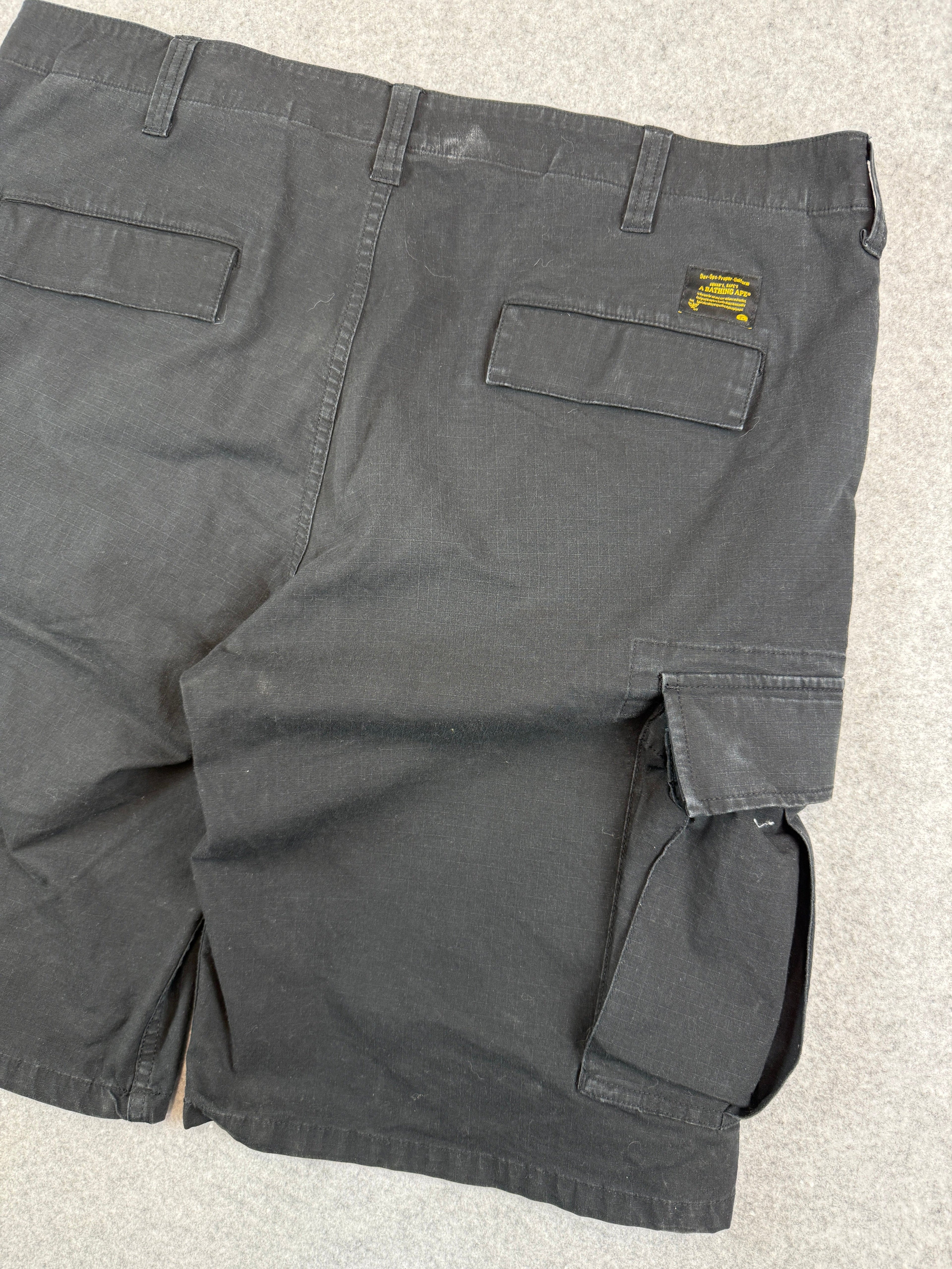 BAPE 6 Pocket Shorts Black (USED)