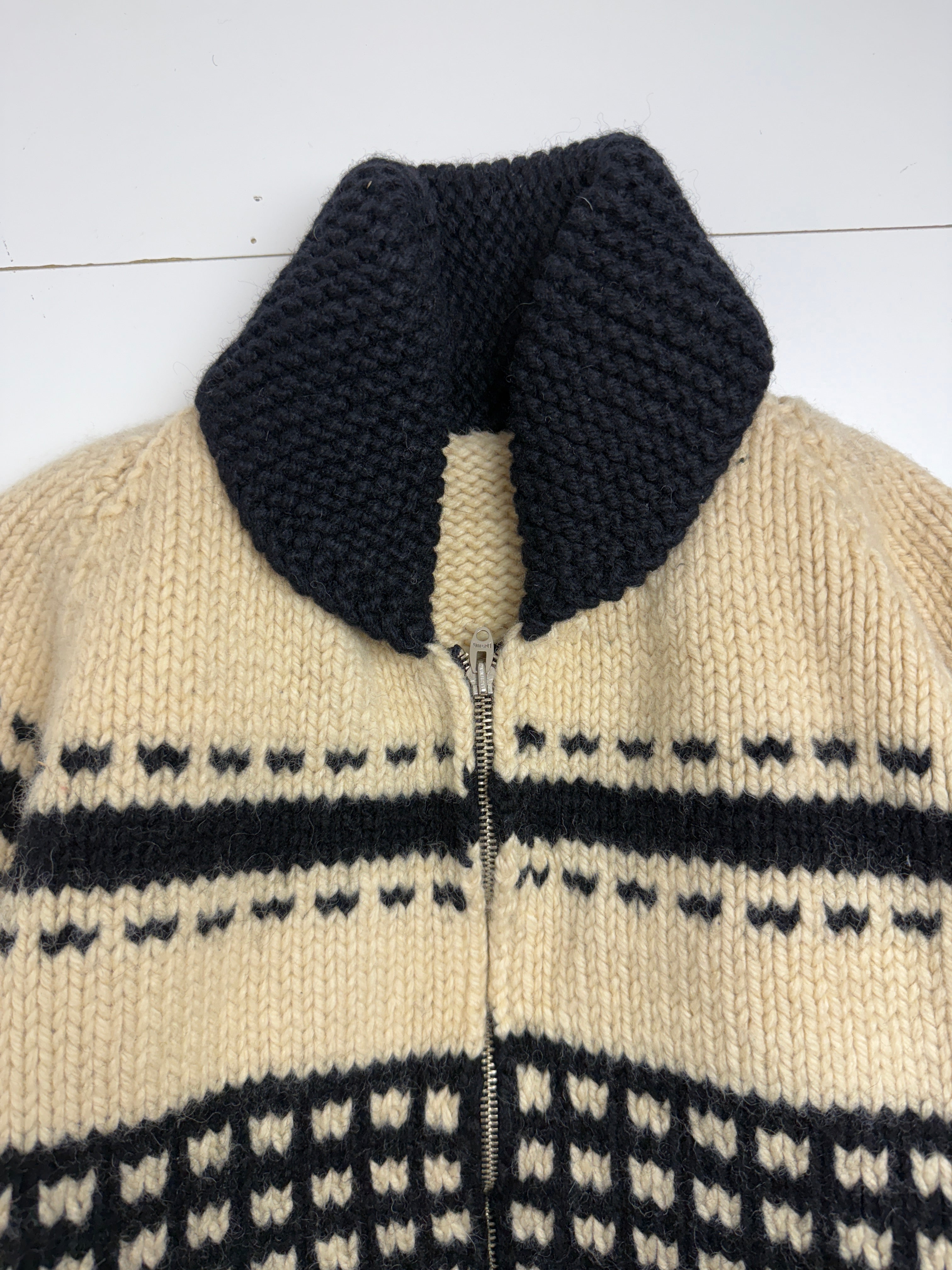Vintage Cowichan Nordic Fair Knitted Zip Up Sweater