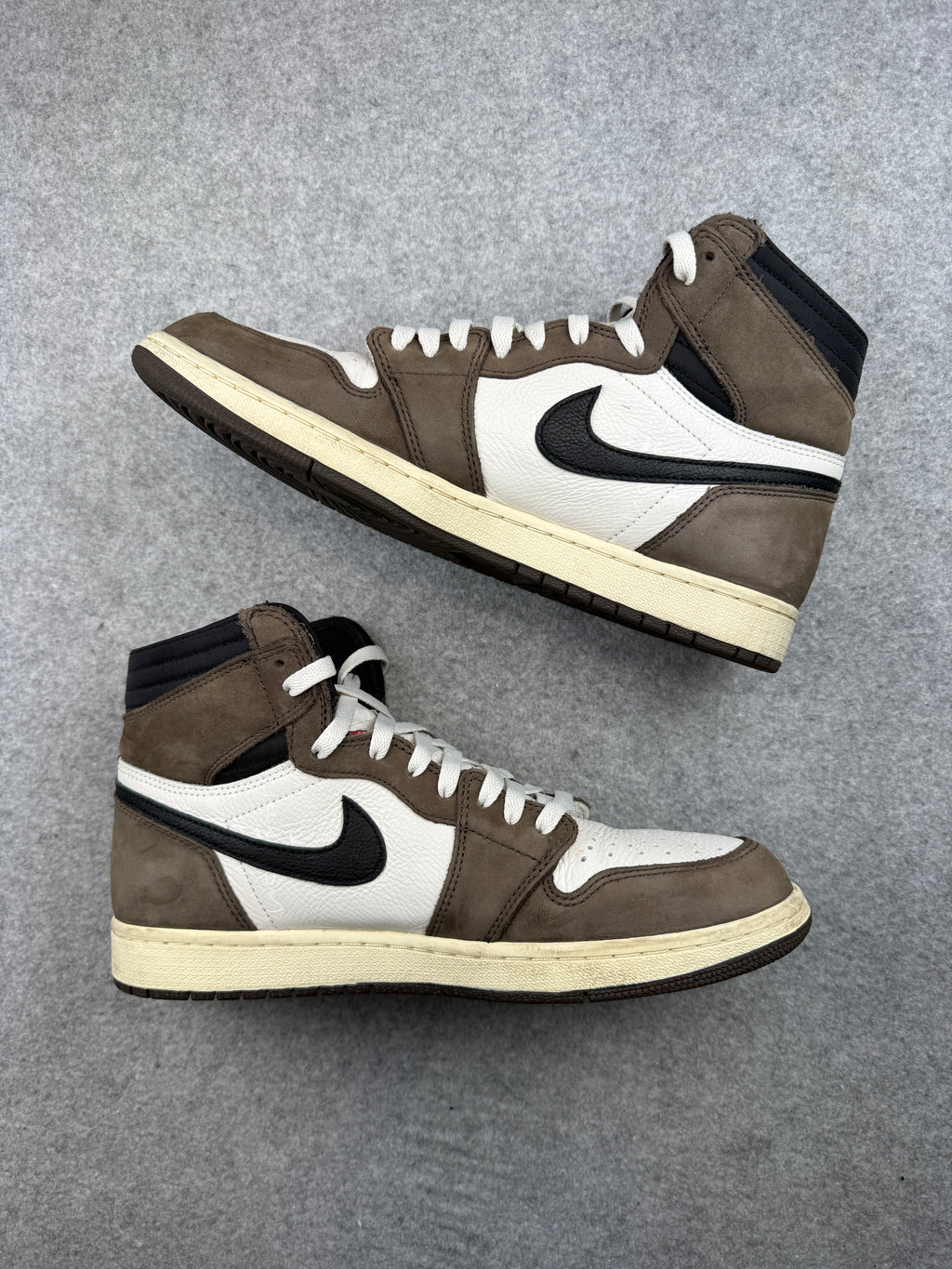 Air Jordan 1 High OG SP Travis Scott Mocha