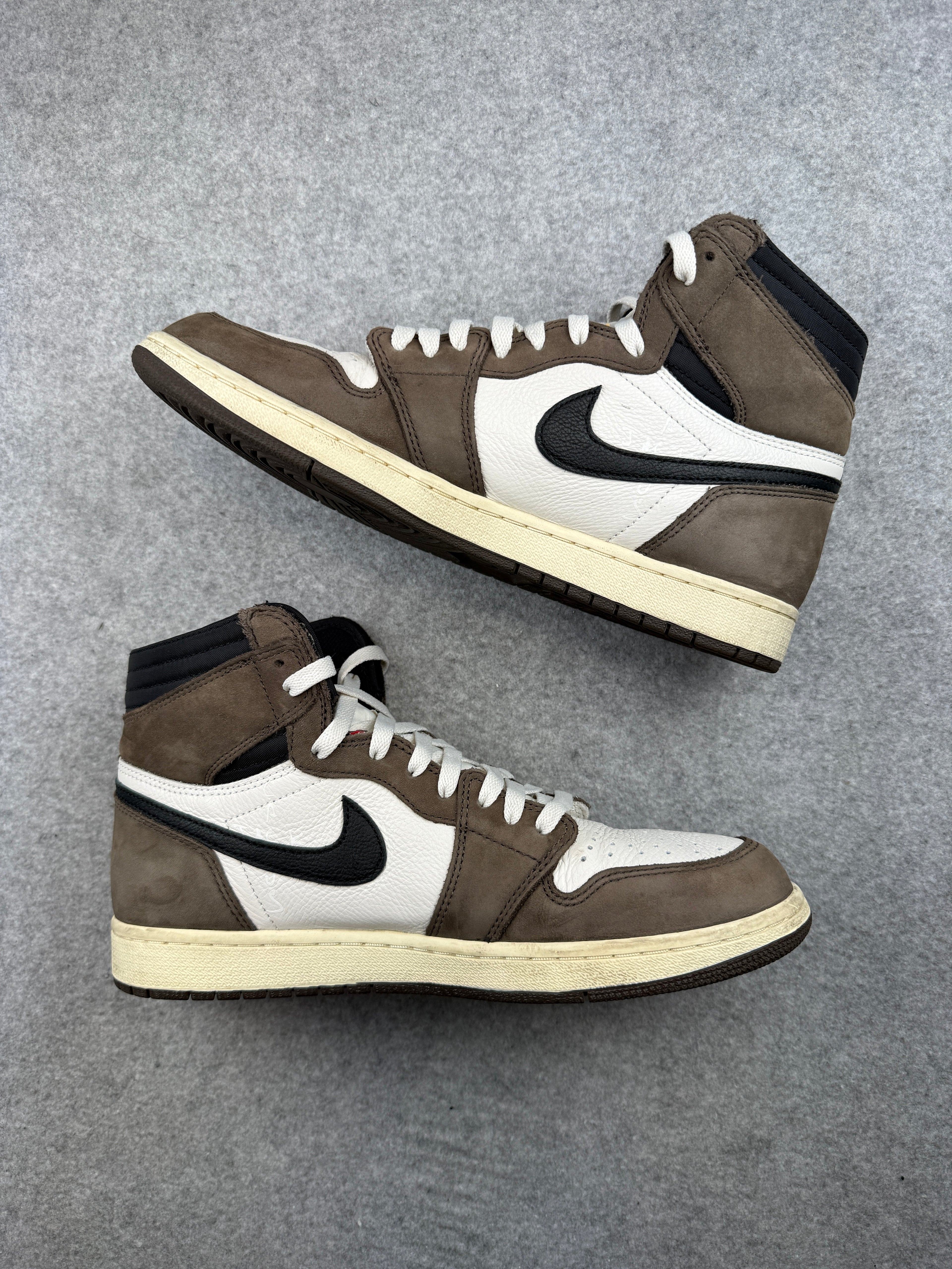 Air Jordan 1 High OG SP Travis Scott Mocha