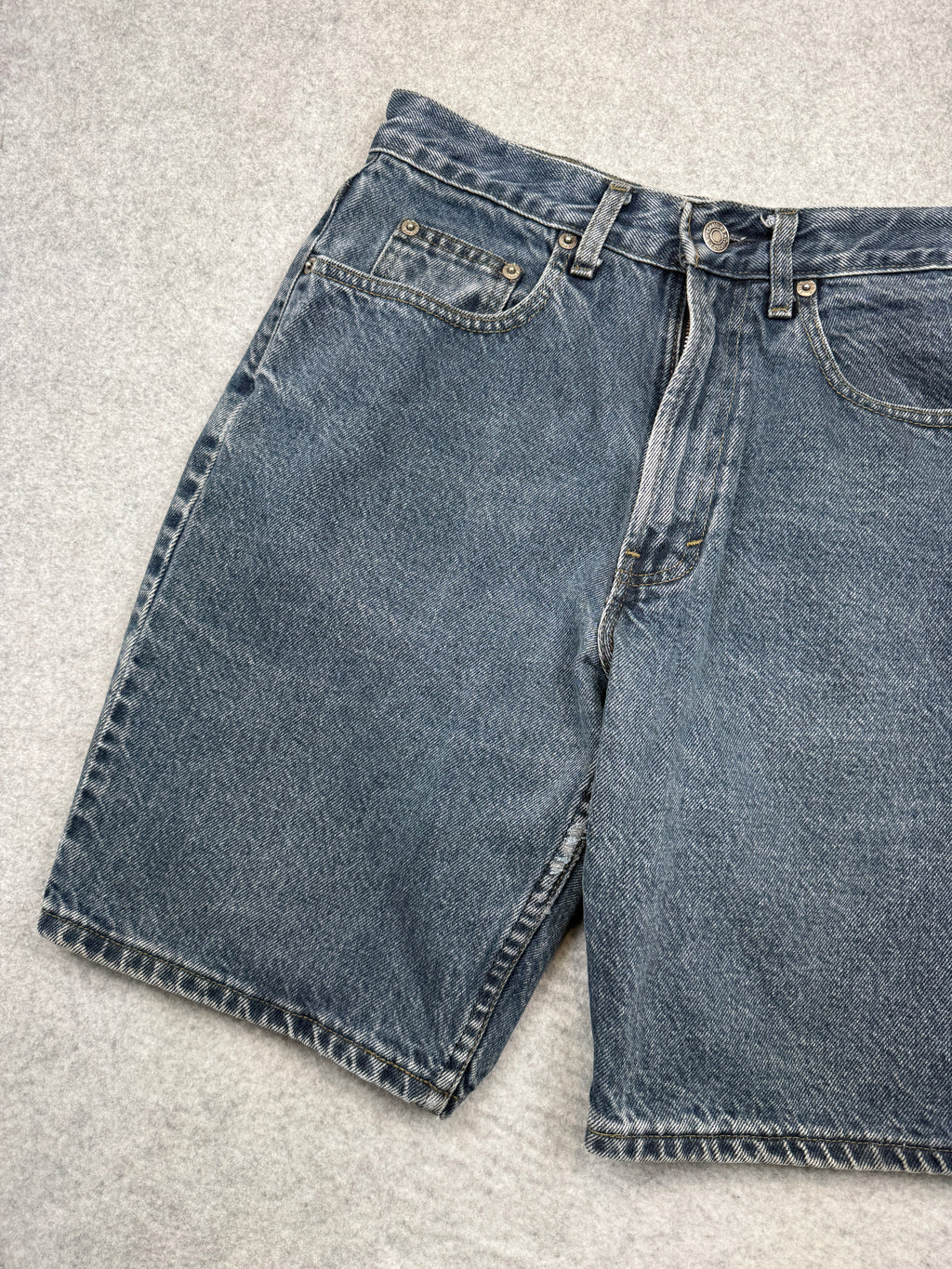 Vintage Gap Denim Easy Fit Denim Shorts