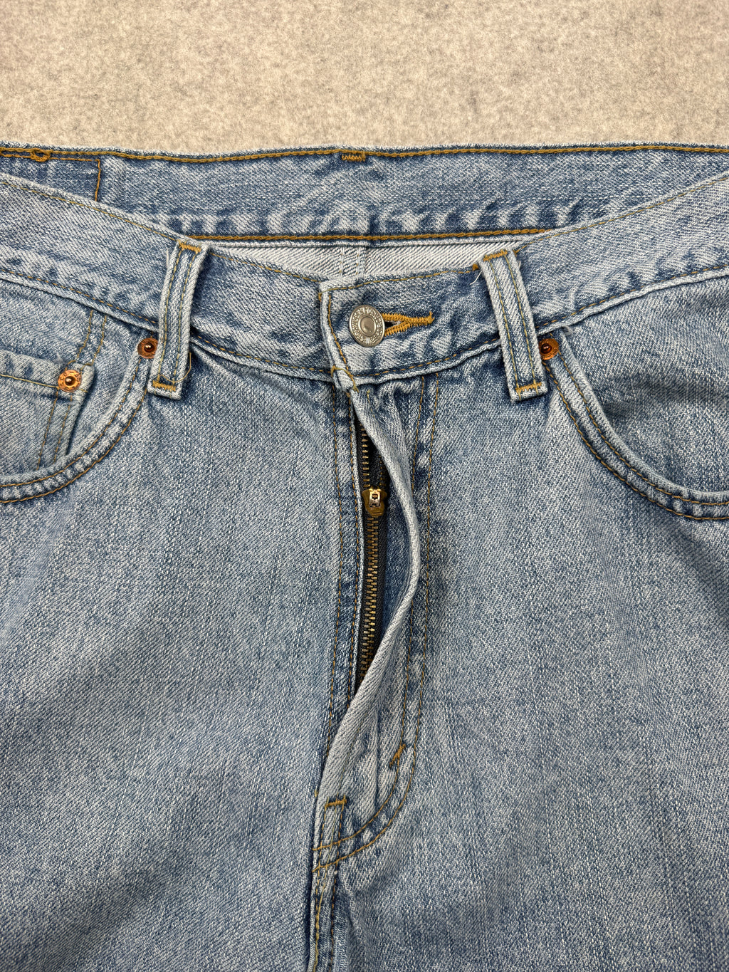 Levi's 550 Relaxed Fit Denim Shorts