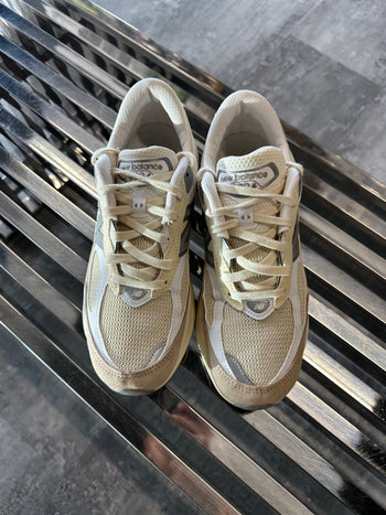 New Balance 990v6 MiUSA Cream (USED)