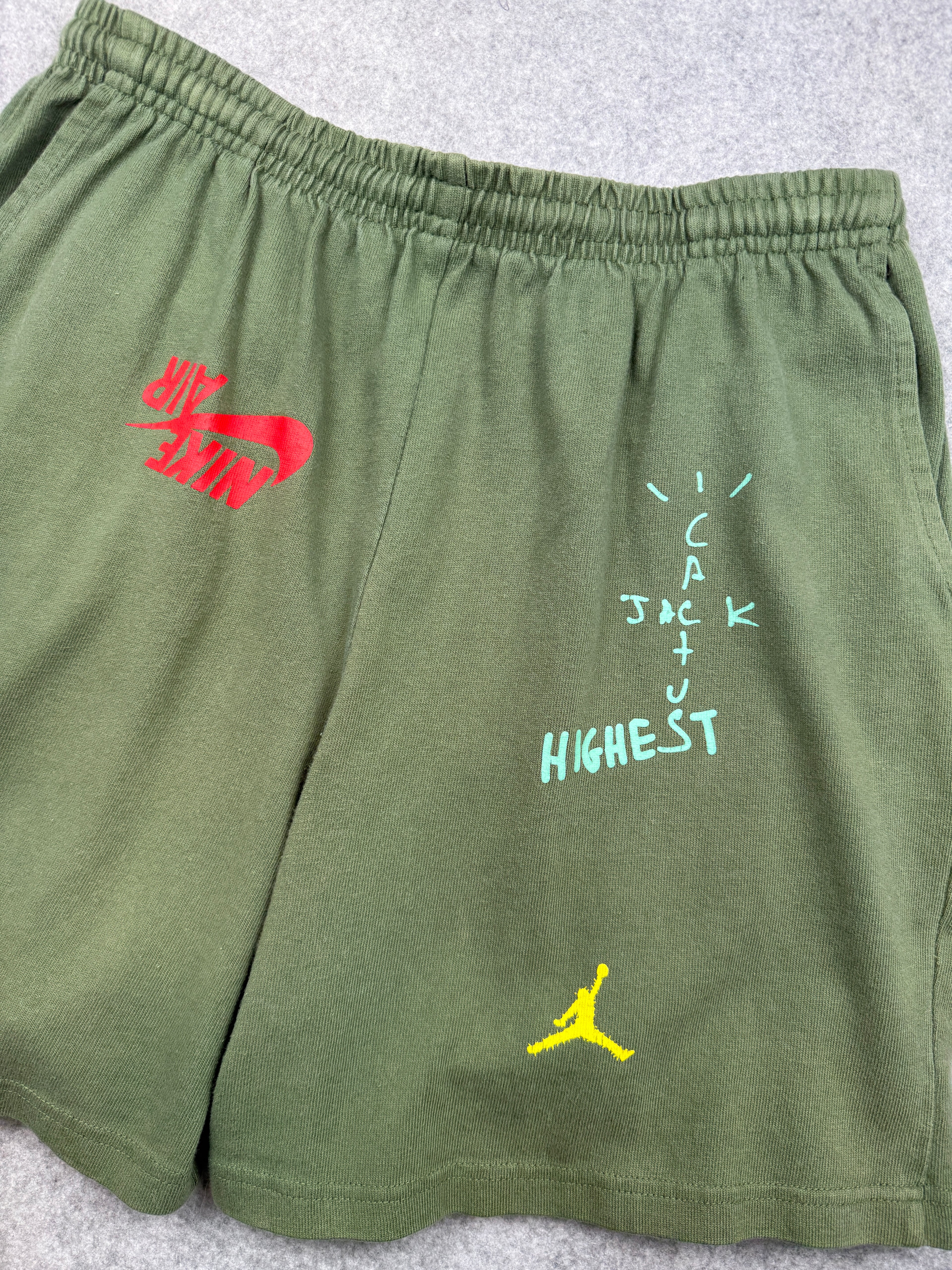 Travis Scott x Jordan Cactus Jack Highest Sweatshort Olive (USED)