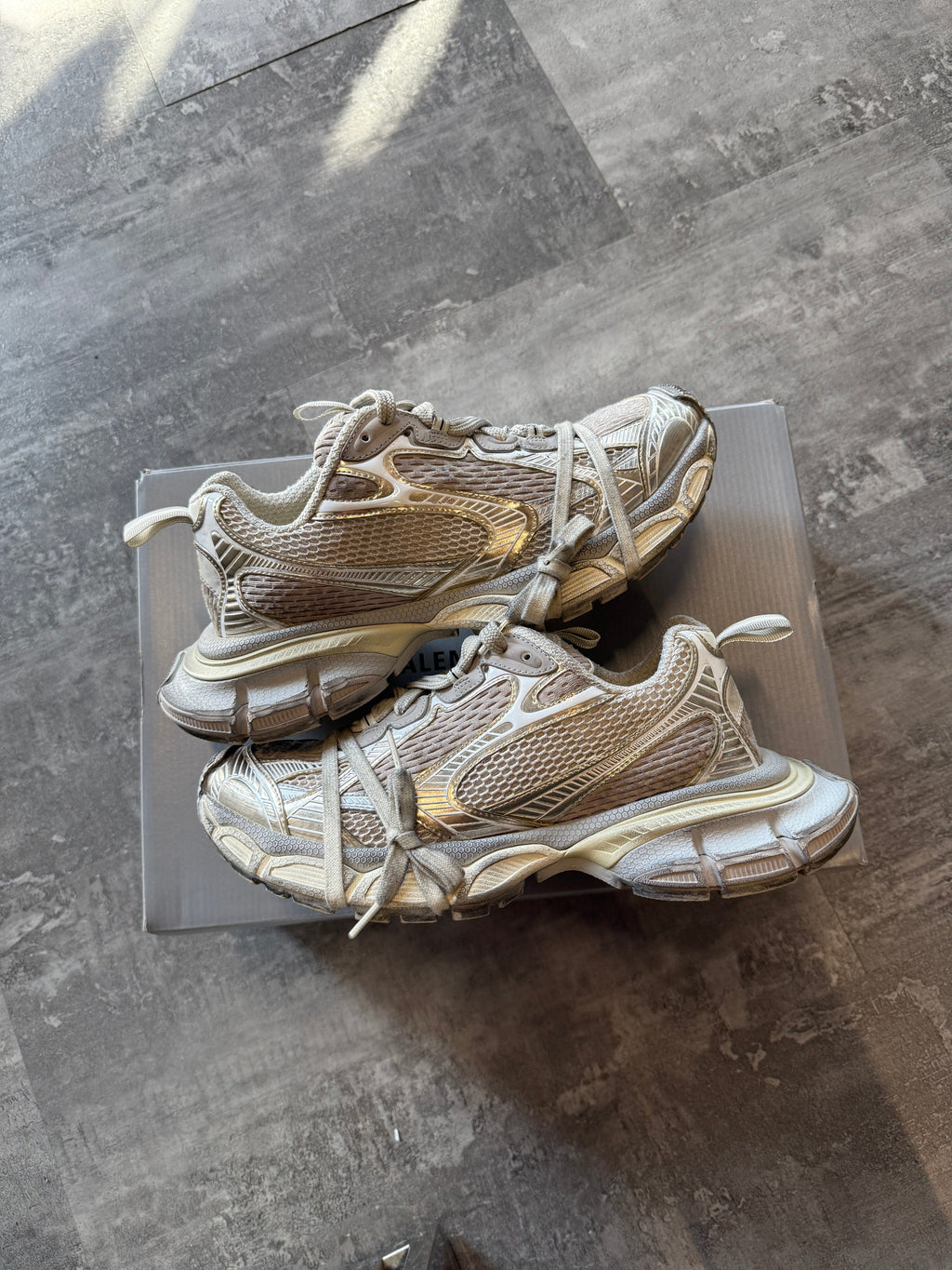 Balenciaga 3XL Worn Out Sneaker Off White (USED)