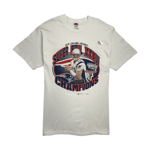 (L) Vintage '02 Tom Brady Super Bowl XXXVI Tee White | Vintage Clothing Store Canada