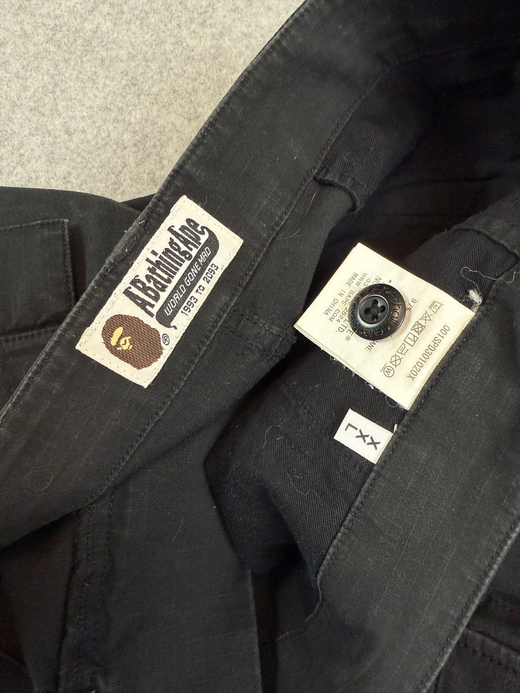 BAPE 6 Pocket Shorts Black (USED)
