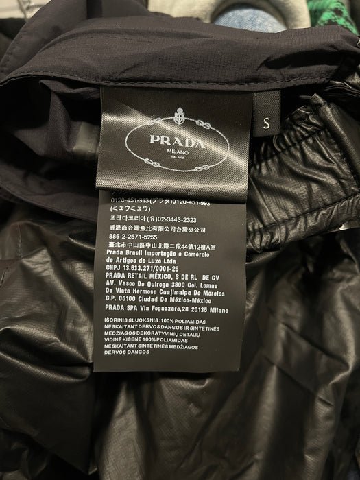 2019 Prada Light Re-Nylon Cargo Pants Black (USED) | Vitnage Clothing Store Canada