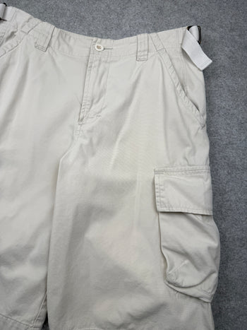 Club Monaco Cargo Shorts Off-White